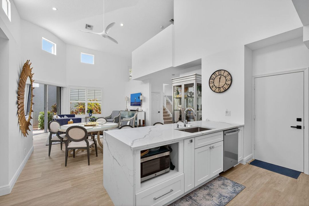 На продажу: $530,000 (3 спален, 2 ванн, 1661 Квадратных фут)