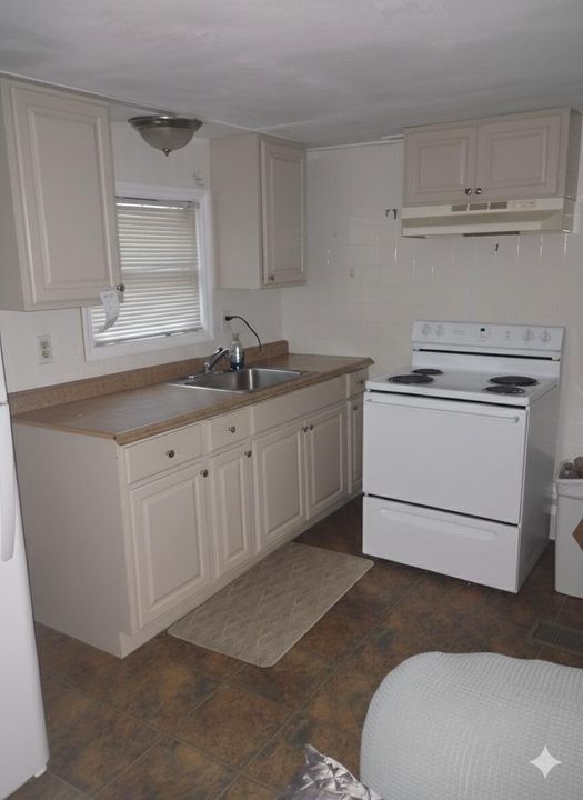 待售: $50,000 (2 贝兹, 2 浴室, 1260 平方英尺)