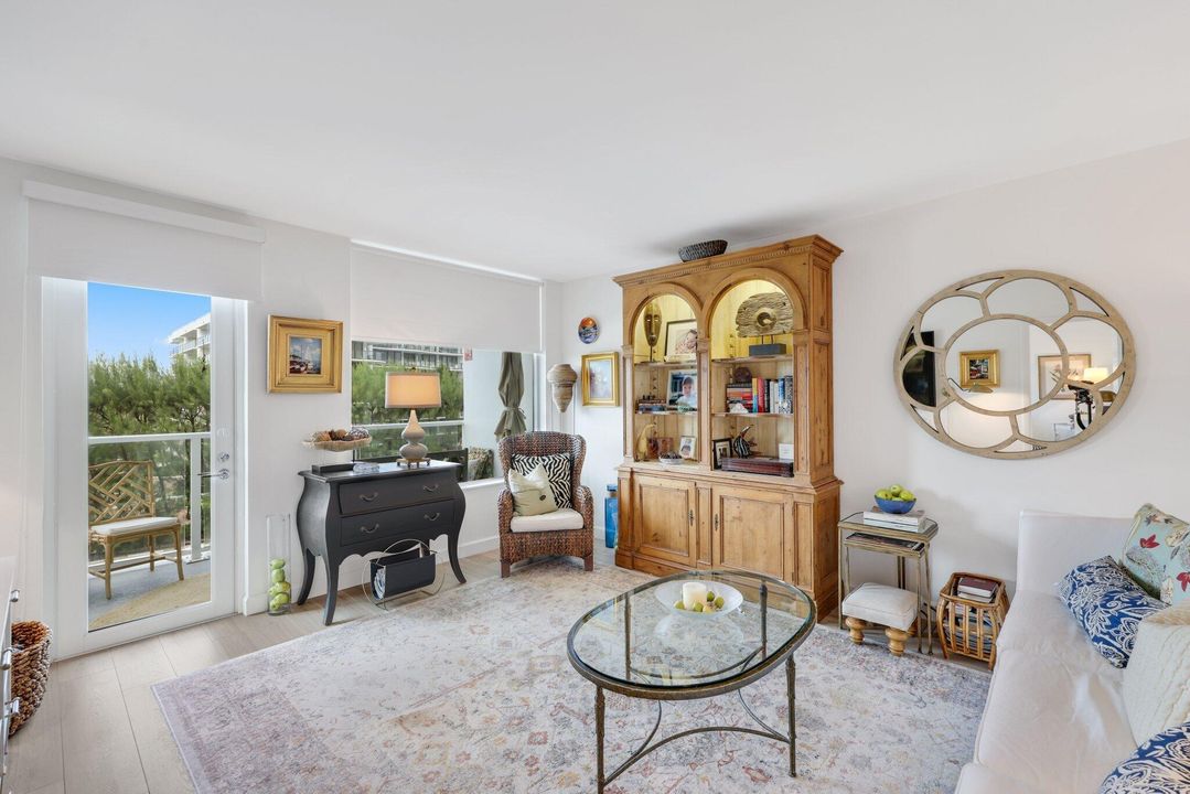 На продажу: $355,000 (1 спален, 1 ванн, 1008 Квадратных фут)