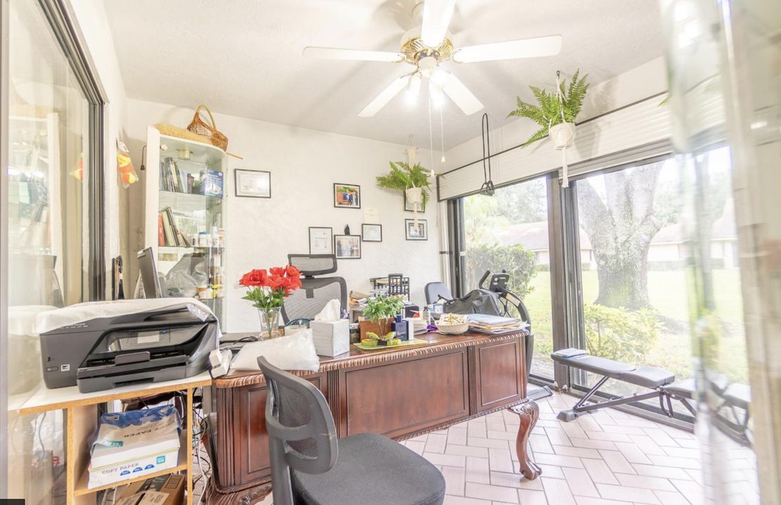 For Sale: $324,900 (3 beds, 2 baths, 1420 Square Feet)