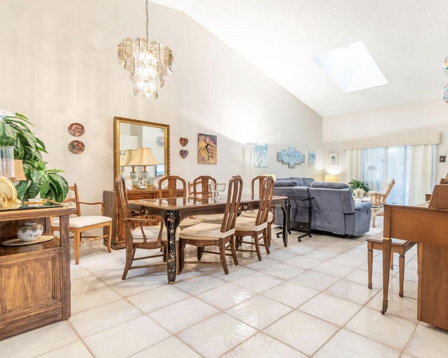 For Sale: $324,900 (3 beds, 2 baths, 1420 Square Feet)