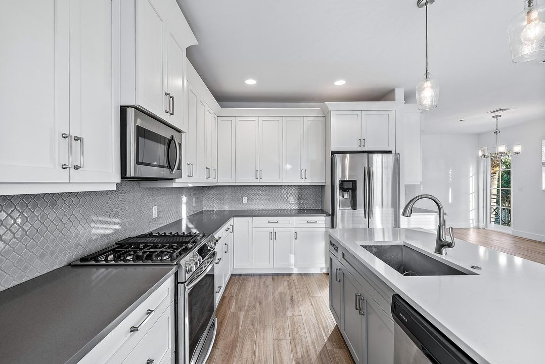 For Rent: $5,650 (4 beds, 3 baths, 2198 Square Feet)