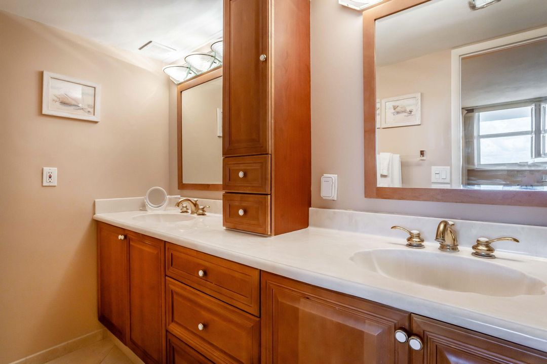 待售: $1,200,000 (3 贝兹, 2 浴室, 2000 平方英尺)