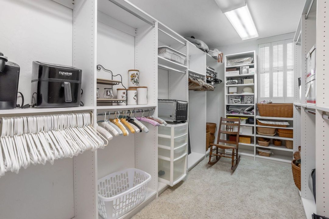 待售: $1,200,000 (3 贝兹, 2 浴室, 2000 平方英尺)