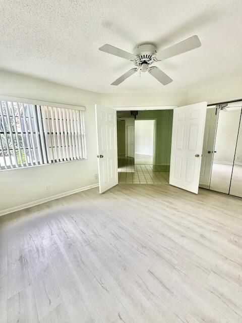 合同活跃: $3,300 (3 贝兹, 2 浴室, 1617 平方英尺)