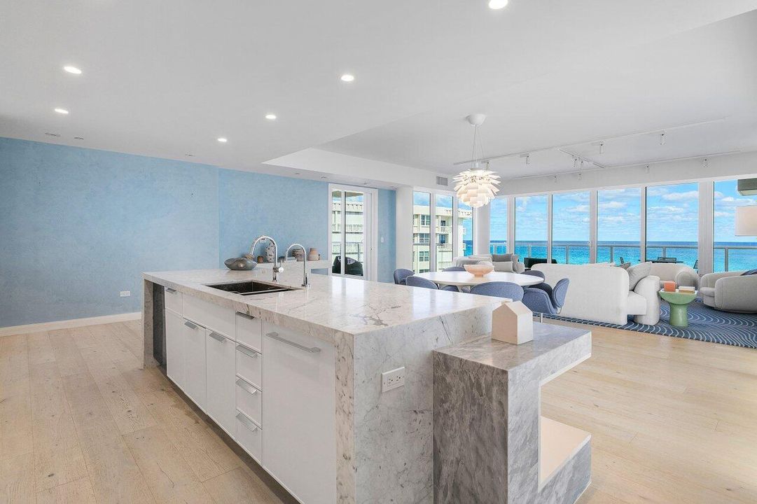 For Sale: $5,500,000 (3 beds, 3 baths, 2965 Square Feet)