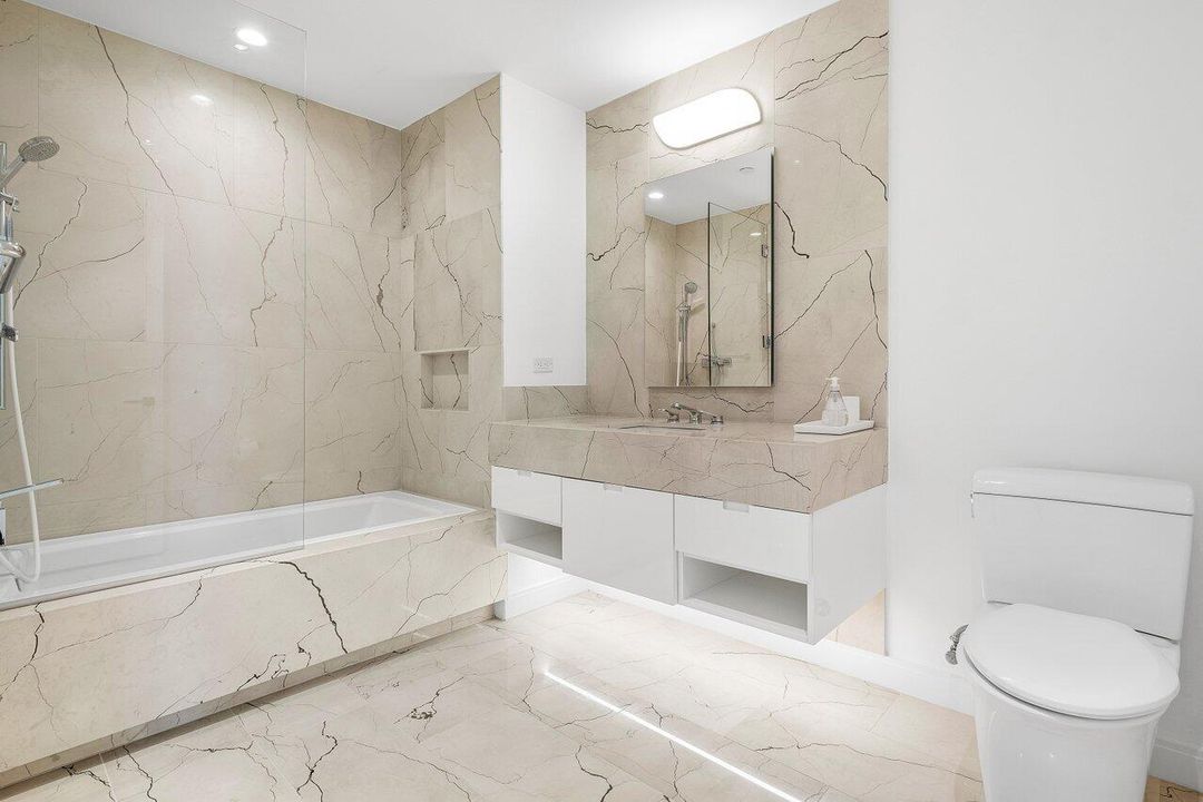 For Sale: $5,500,000 (3 beds, 3 baths, 2965 Square Feet)