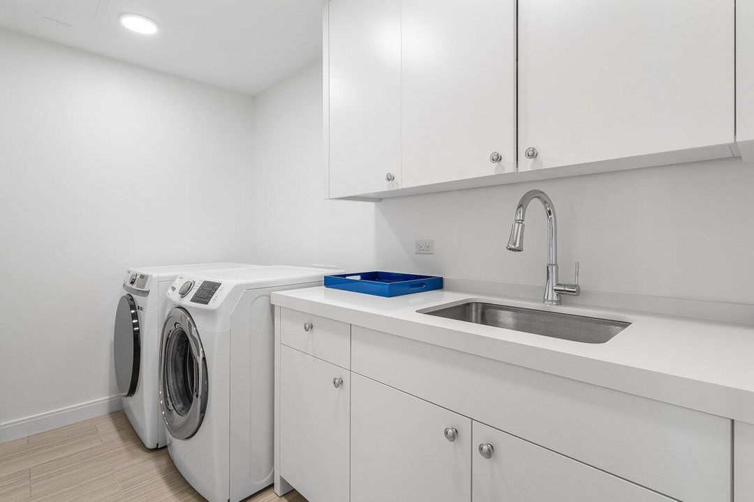 For Sale: $5,500,000 (3 beds, 3 baths, 2965 Square Feet)