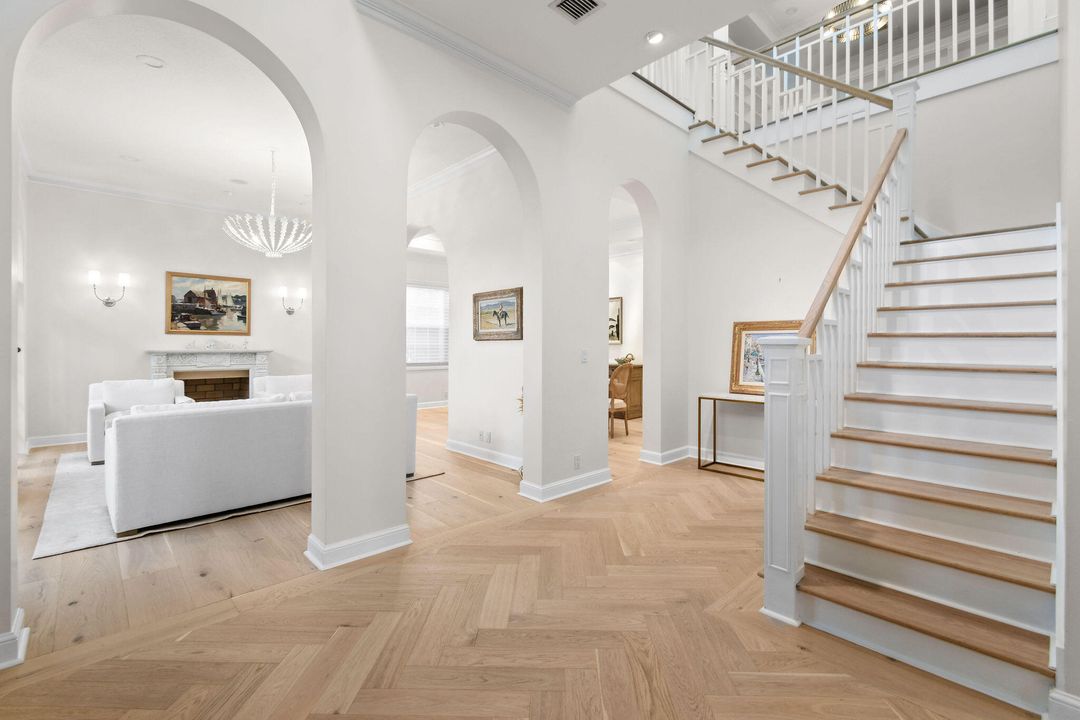 En Venta: $7,895,000 (5 camas, 5 baños, 4520 Pies cuadrados)