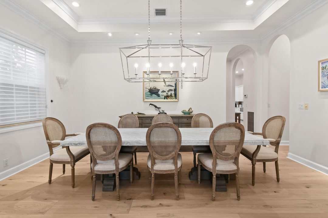 En Venta: $7,895,000 (5 camas, 5 baños, 4520 Pies cuadrados)