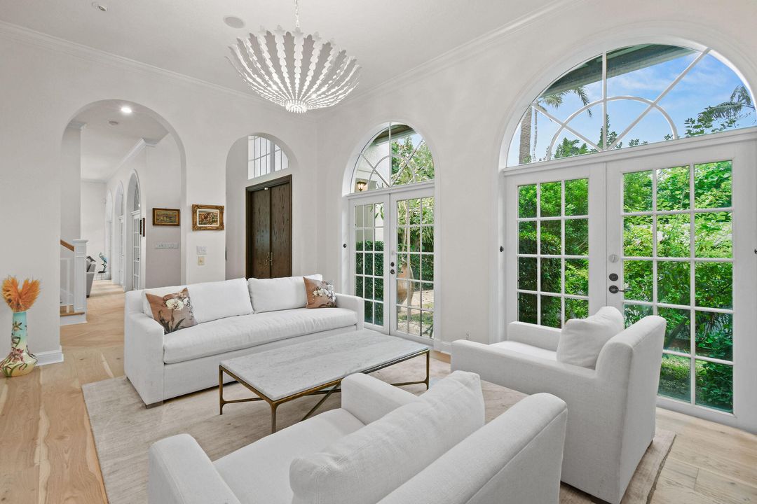 En Venta: $7,895,000 (5 camas, 5 baños, 4520 Pies cuadrados)