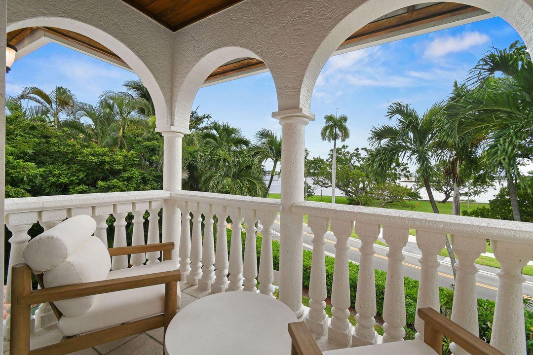 En Venta: $7,895,000 (5 camas, 5 baños, 4520 Pies cuadrados)