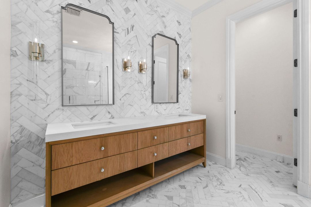 En Venta: $7,895,000 (5 camas, 5 baños, 4520 Pies cuadrados)