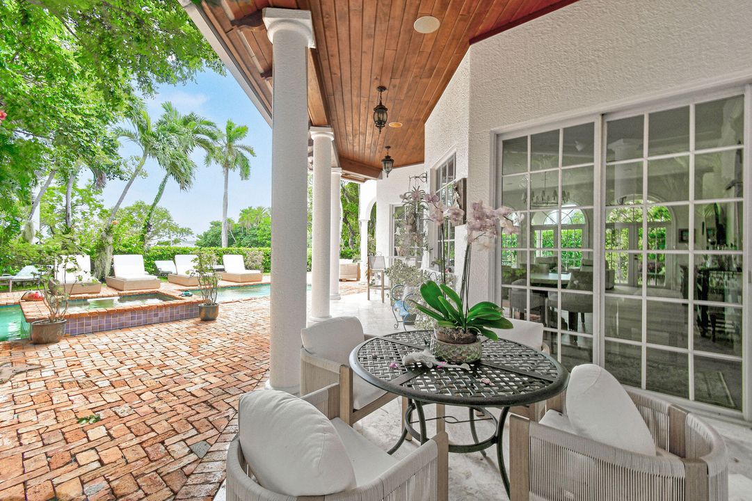 En Venta: $7,895,000 (5 camas, 5 baños, 4520 Pies cuadrados)