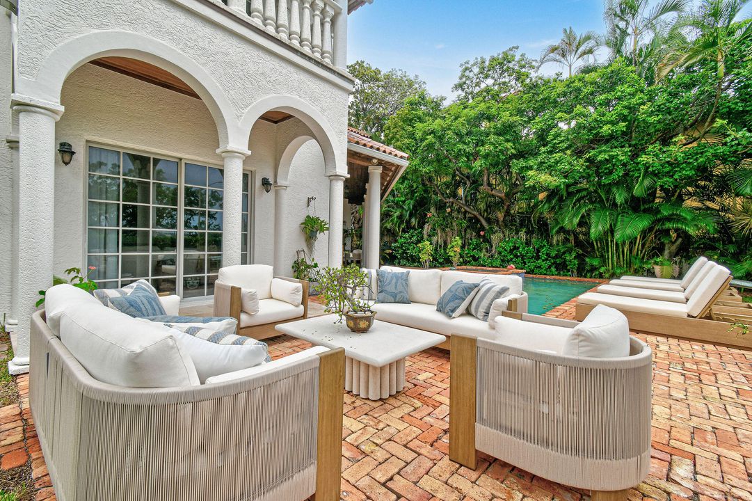 En Venta: $7,895,000 (5 camas, 5 baños, 4520 Pies cuadrados)