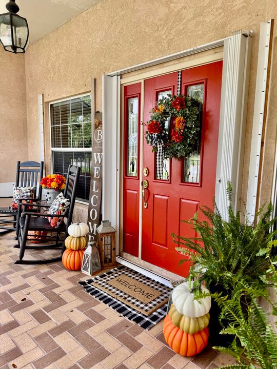 For Sale: $389,000 (3 beds, 2 baths, 1688 Square Feet)