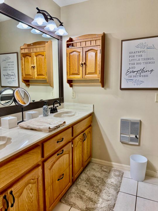 For Sale: $389,000 (3 beds, 2 baths, 1688 Square Feet)