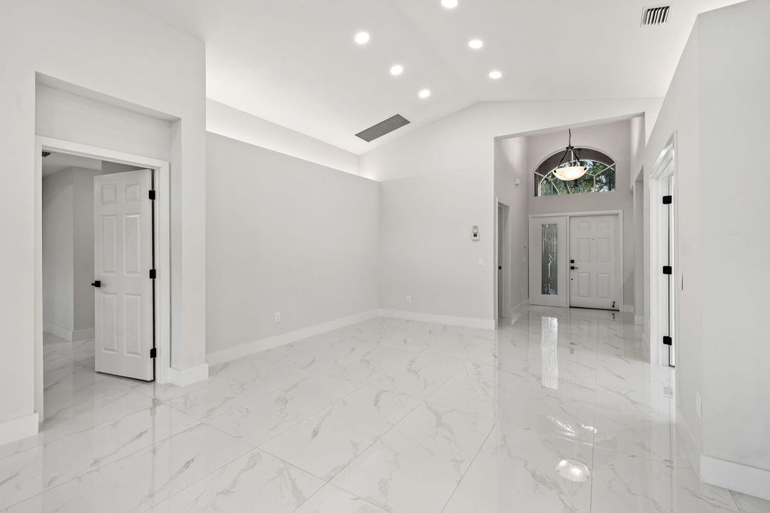 For Sale: $599,000 (3 beds, 2 baths, 1825 Square Feet)