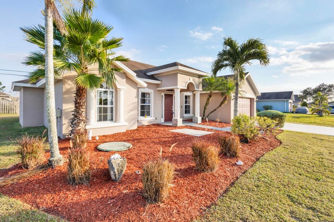 出租: $2,700 (4 贝兹, 3 浴室, 1781 平方英尺)