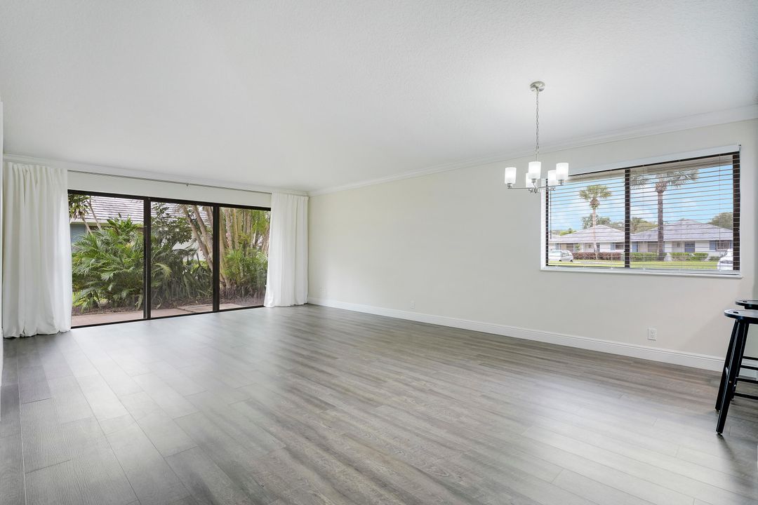 На продажу: $446,000 (2 спален, 2 ванн, 1135 Квадратных фут)