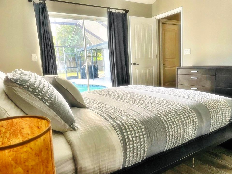 Под контрактом: $3,500 (3 спален, 2 ванн, 1275 Квадратных фут)