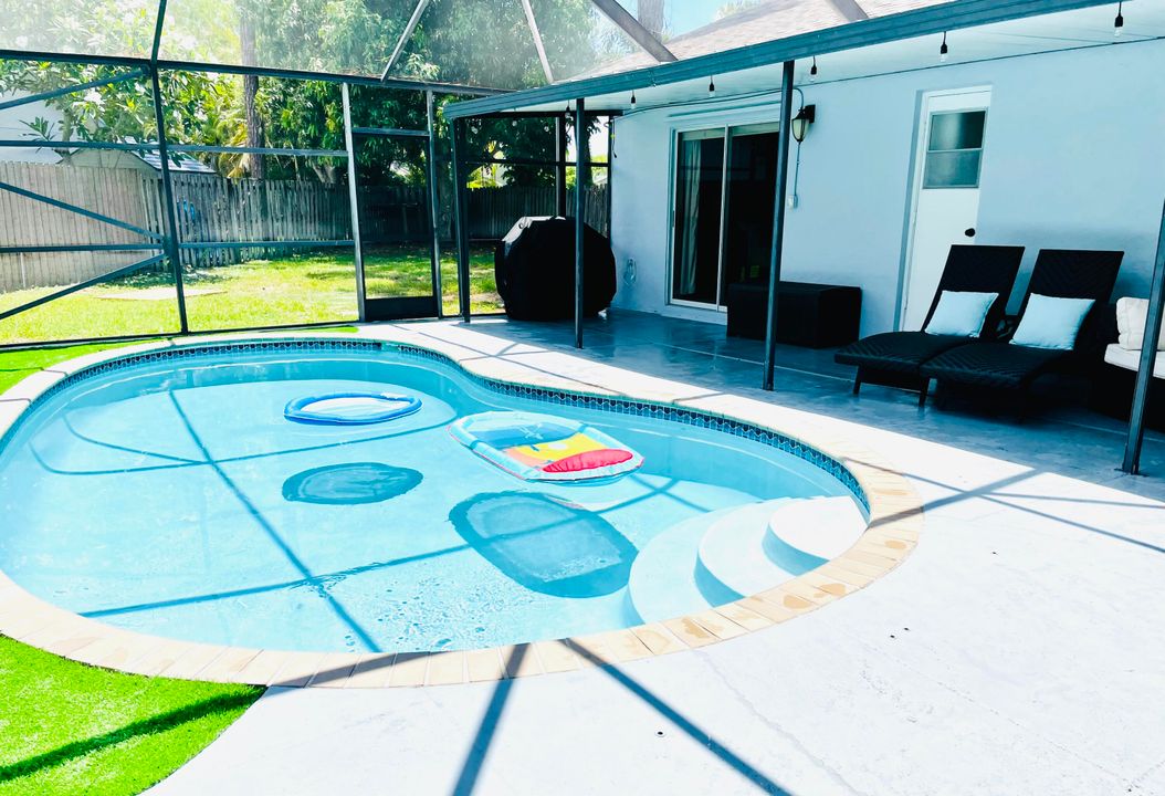 Под контрактом: $3,500 (3 спален, 2 ванн, 1275 Квадратных фут)