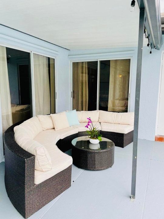 Под контрактом: $3,500 (3 спален, 2 ванн, 1275 Квадратных фут)