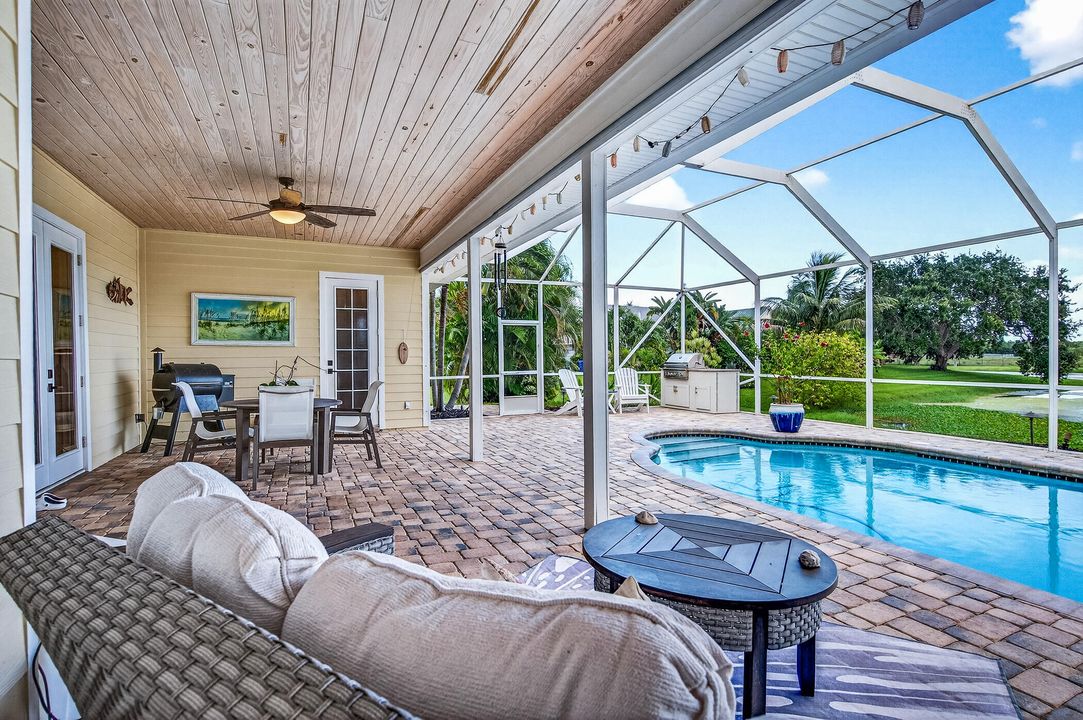 En Venta: $875,000 (4 camas, 4 baños, 3428 Pies cuadrados)