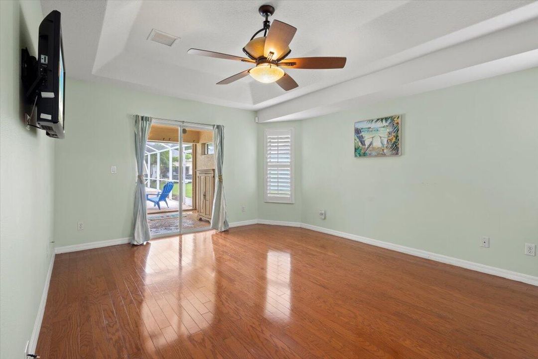 For Sale: $490,000 (3 beds, 2 baths, 2122 Square Feet)