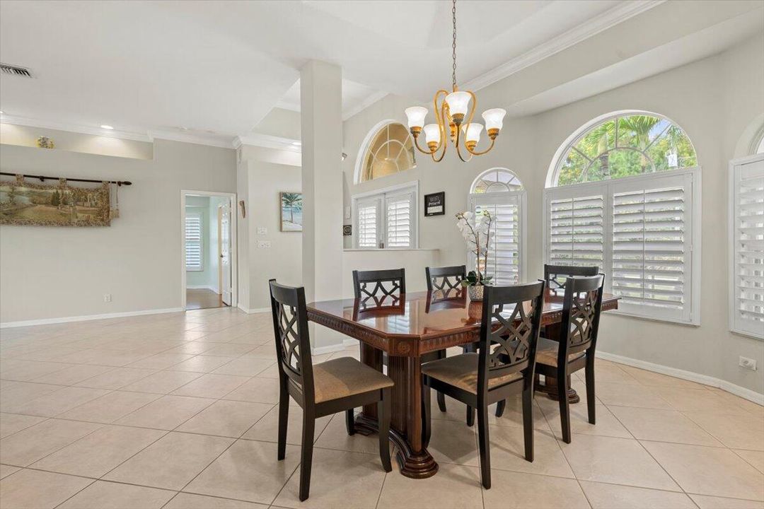 For Sale: $490,000 (3 beds, 2 baths, 2122 Square Feet)