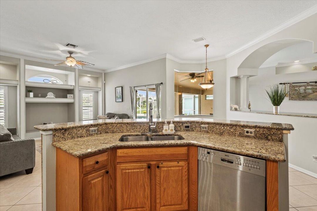 For Sale: $490,000 (3 beds, 2 baths, 2122 Square Feet)