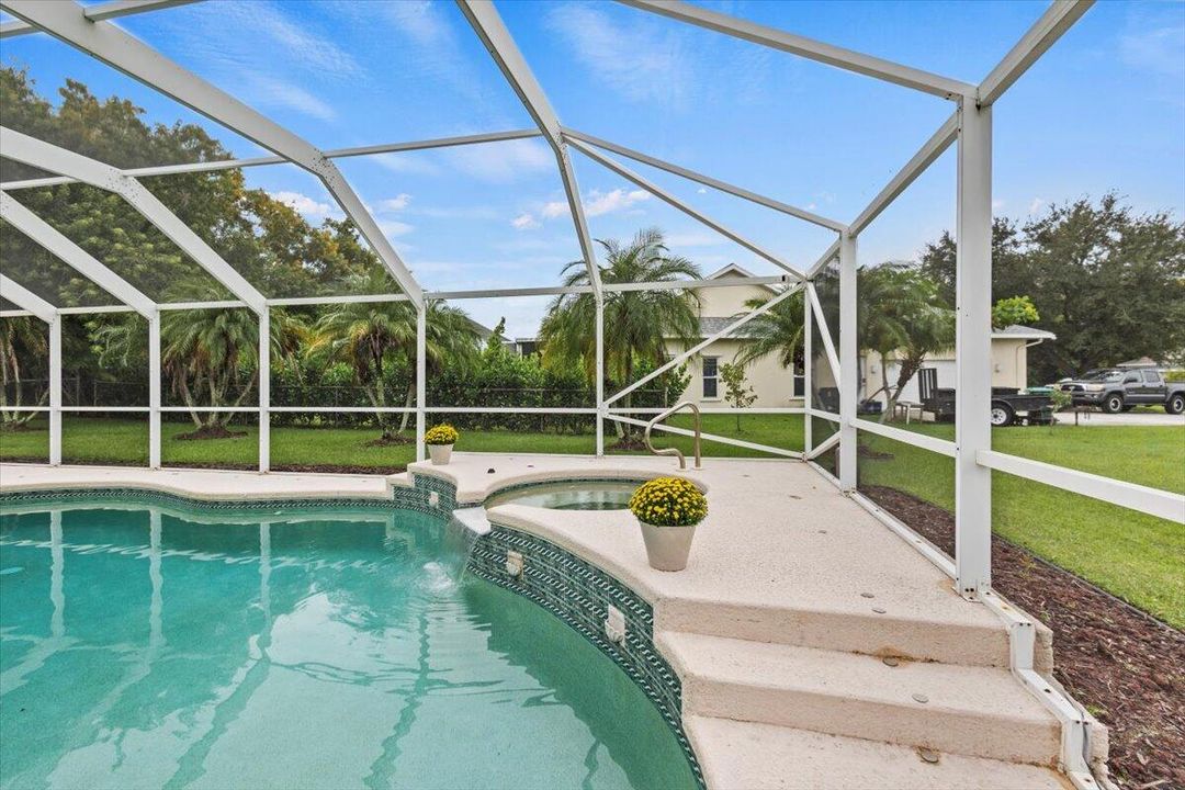 For Sale: $490,000 (3 beds, 2 baths, 2122 Square Feet)