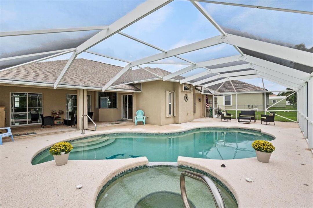 For Sale: $490,000 (3 beds, 2 baths, 2122 Square Feet)