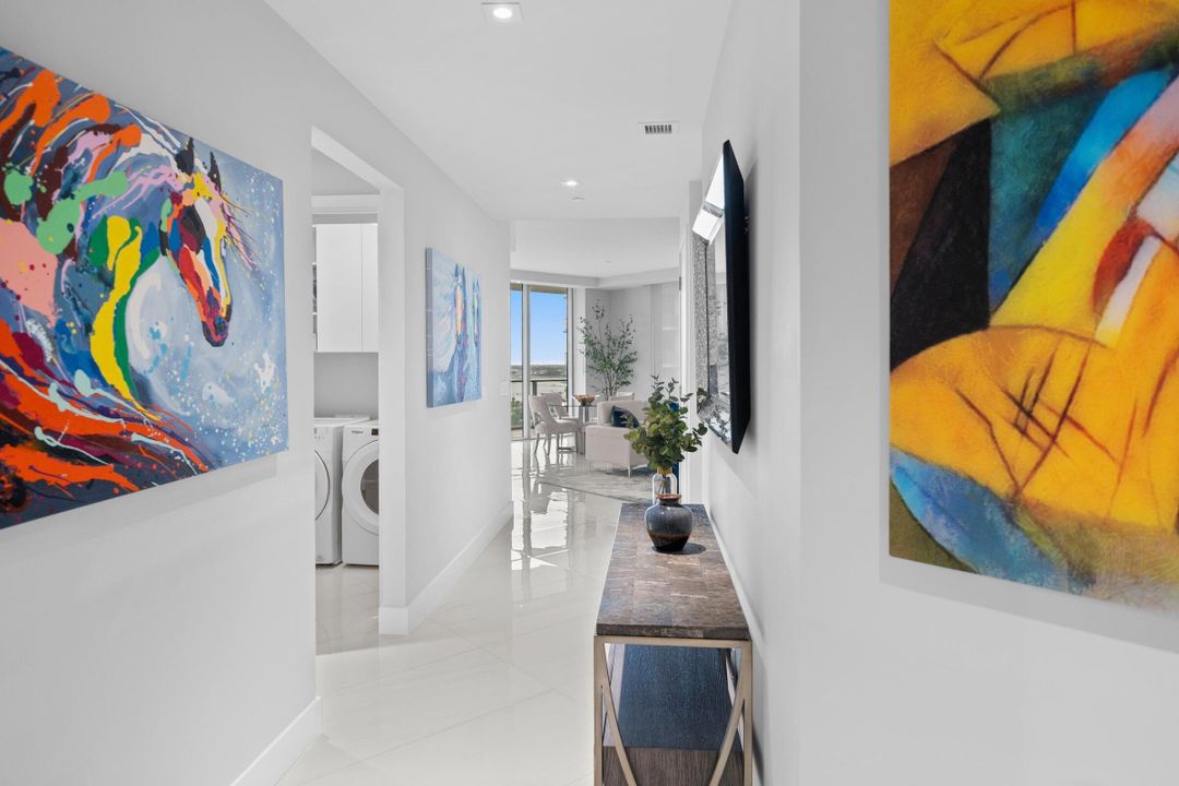 For Sale: $2,055,000 (2 beds, 2 baths, 1755 Square Feet)