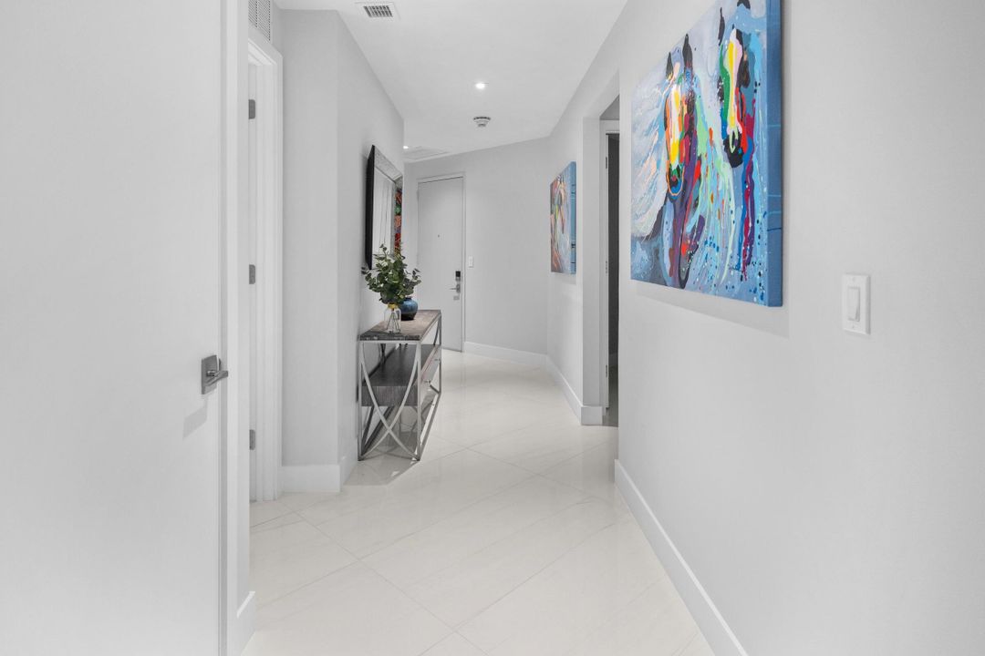 For Sale: $2,055,000 (2 beds, 2 baths, 1755 Square Feet)