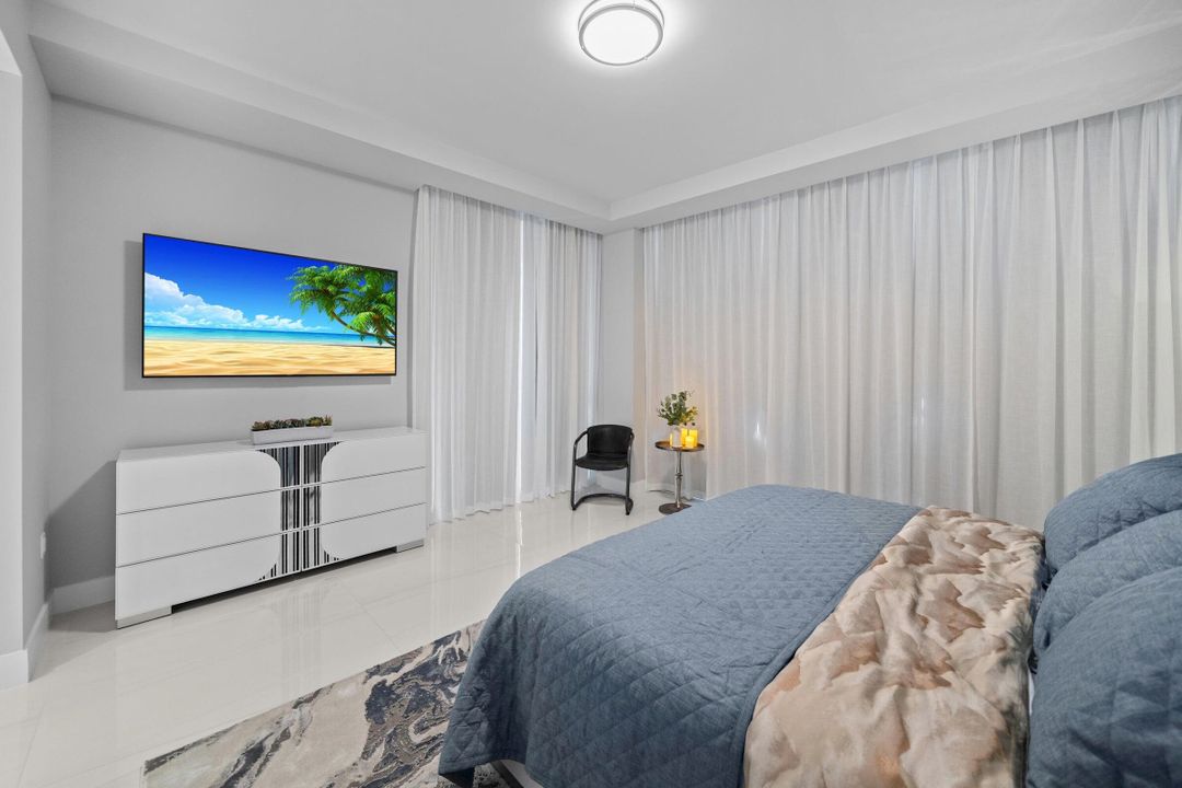 For Sale: $2,055,000 (2 beds, 2 baths, 1755 Square Feet)