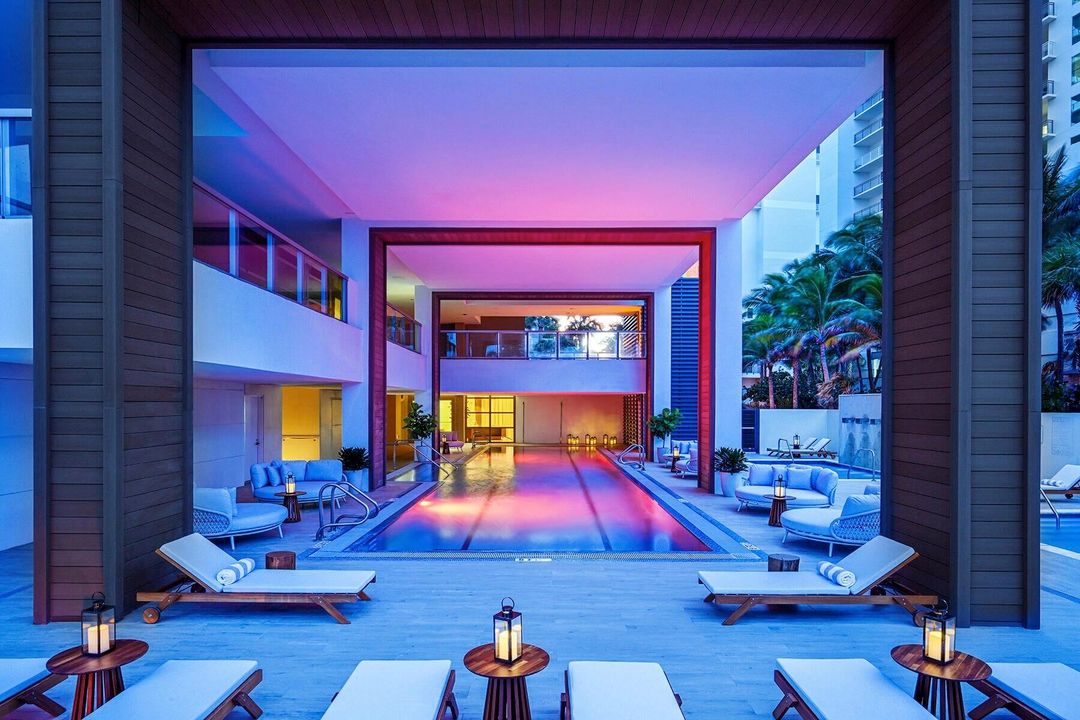 For Sale: $2,055,000 (2 beds, 2 baths, 1755 Square Feet)