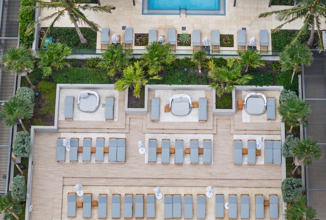 For Sale: $2,055,000 (2 beds, 2 baths, 1755 Square Feet)