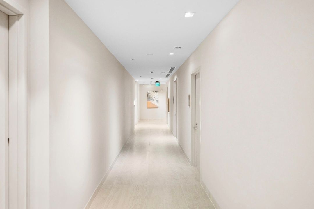 For Sale: $2,055,000 (2 beds, 2 baths, 1755 Square Feet)