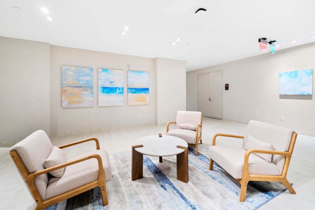 For Sale: $2,055,000 (2 beds, 2 baths, 1755 Square Feet)