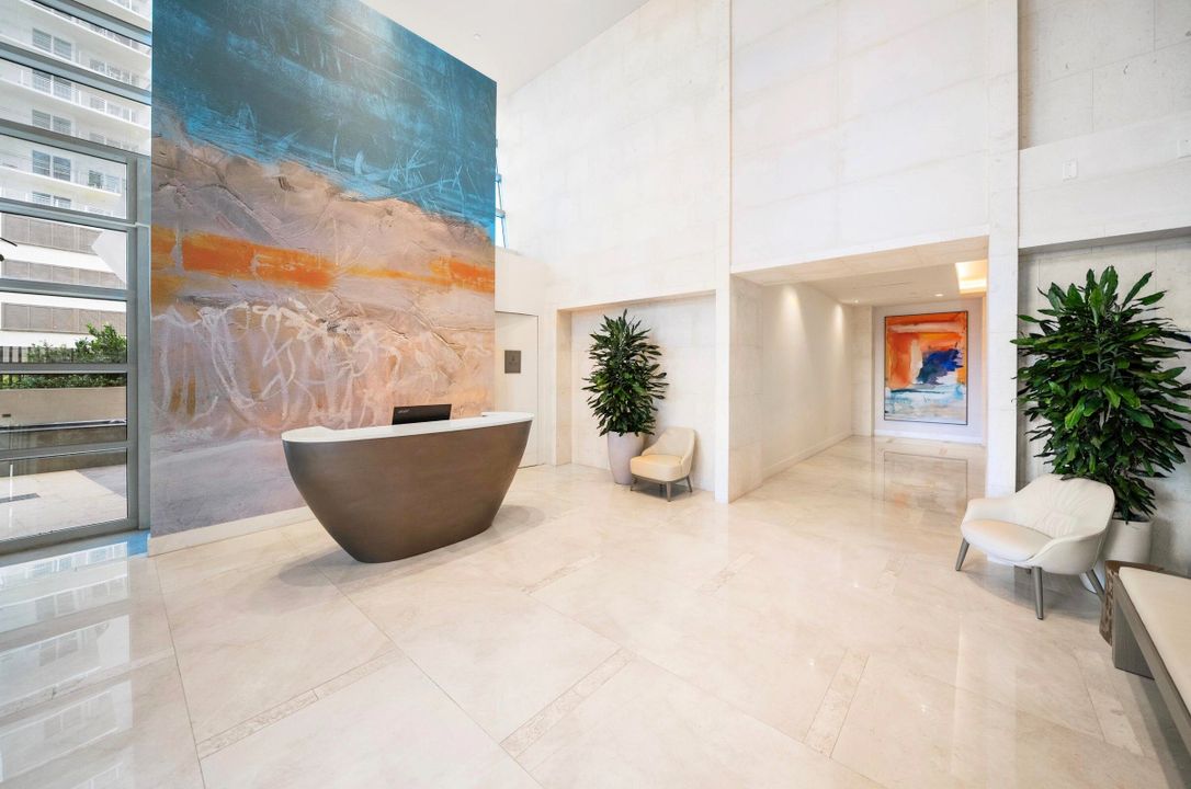 For Sale: $2,055,000 (2 beds, 2 baths, 1755 Square Feet)