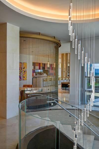 For Sale: $2,055,000 (2 beds, 2 baths, 1755 Square Feet)