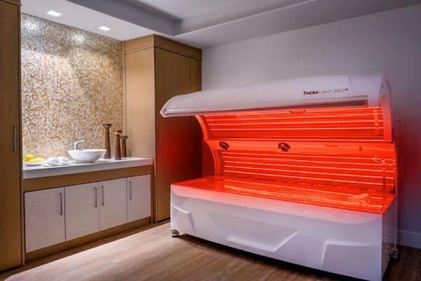 For Sale: $2,055,000 (2 beds, 2 baths, 1755 Square Feet)