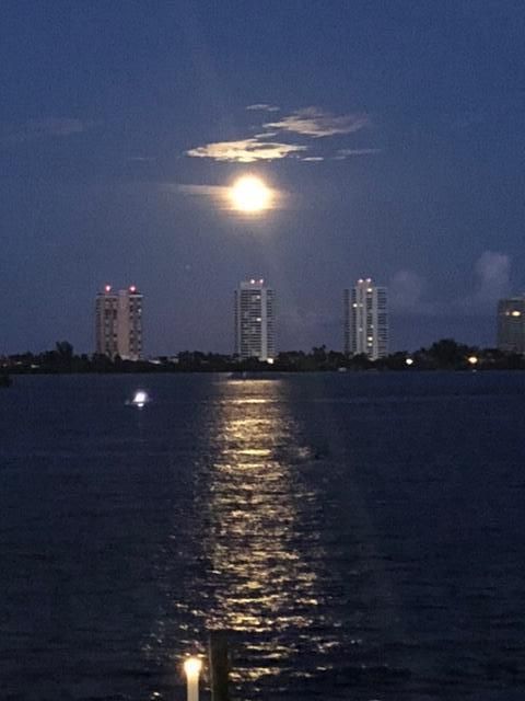 В аренду: $7,500 (3 спален, 2 ванн, 2188 Квадратных фут)