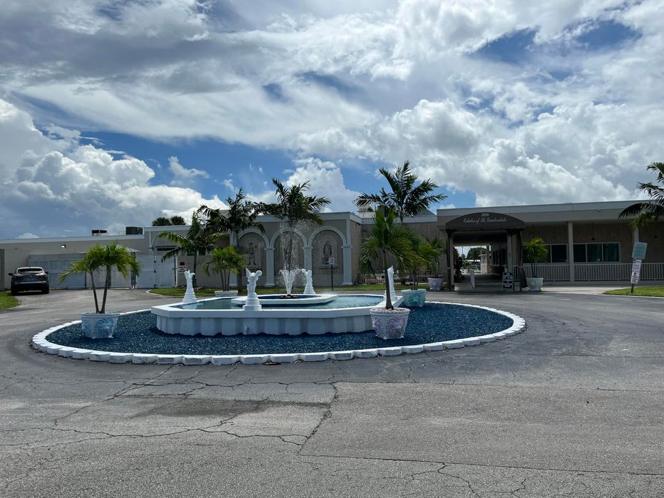 For Sale: $138,944 (2 beds, 1 baths, 672 Square Feet)