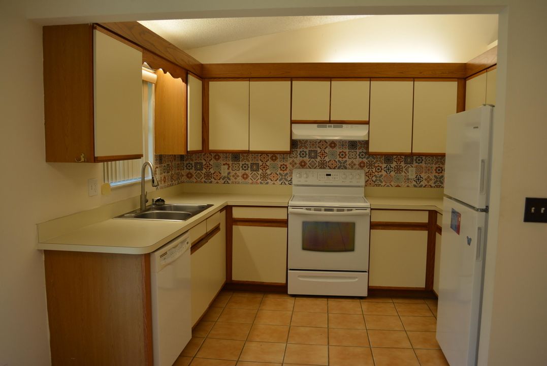 En Venta: $499,000 (3 camas, 2 baños, 1214 Pies cuadrados)