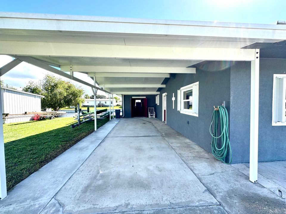 For Sale: $285,000 (3 beds, 2 baths, 1672 Square Feet)