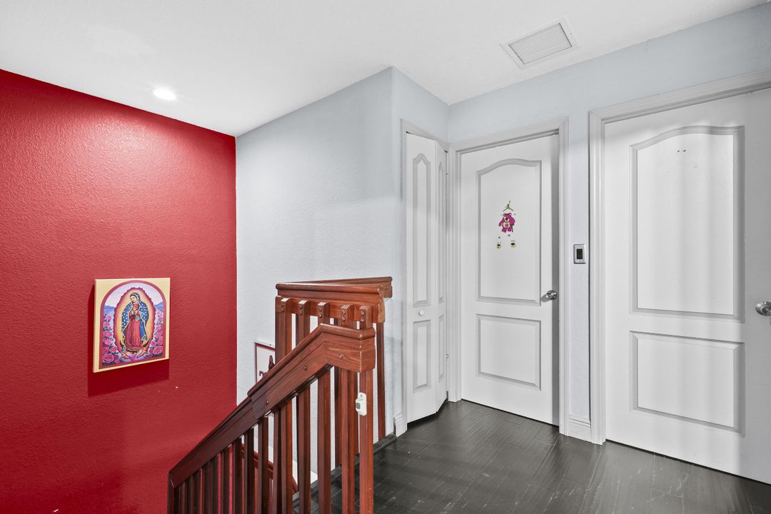 Activo con contrato: $374,900 (3 camas, 2 baños, 1386 Pies cuadrados)