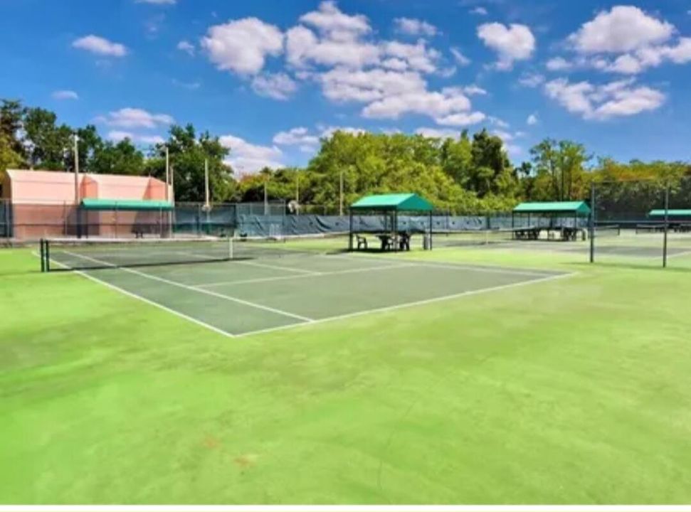 Activo con contrato: $2,000 (2 camas, 2 baños, 1116 Pies cuadrados)