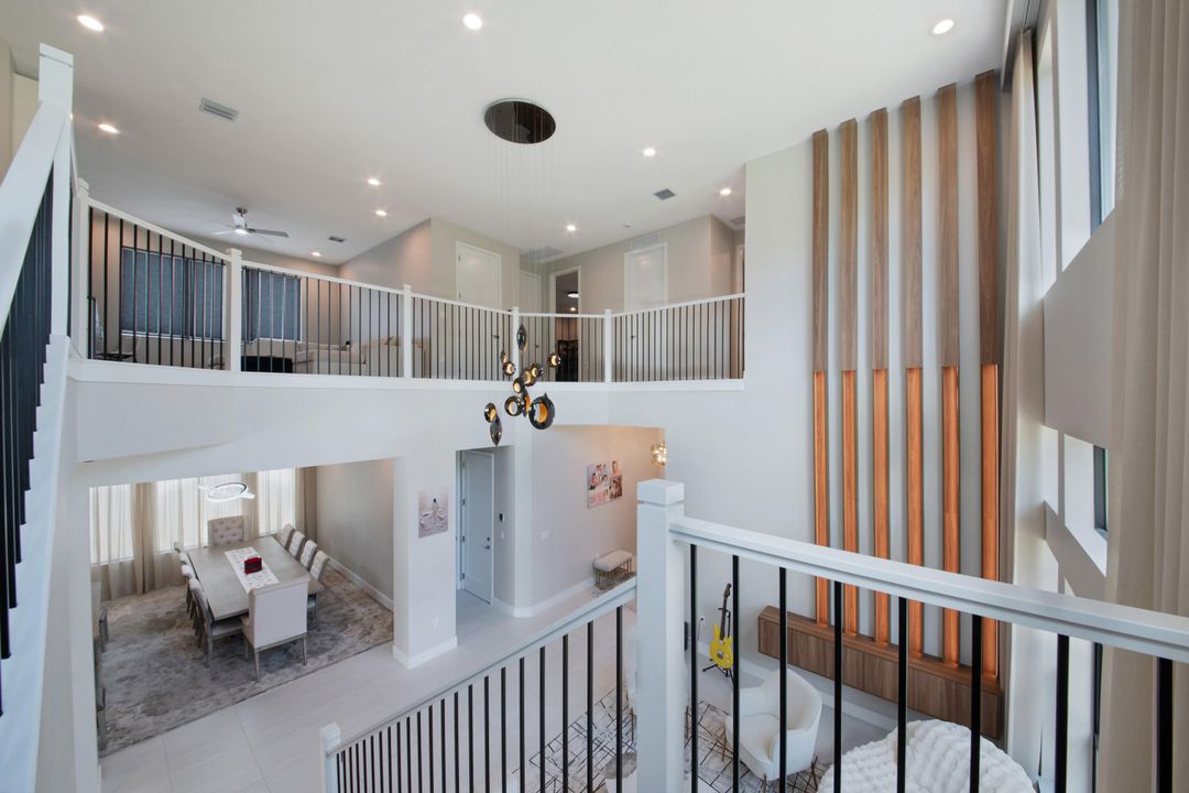 Active With Contract: $2,250,000 (5 beds, 7 baths, 4605 Square Feet)